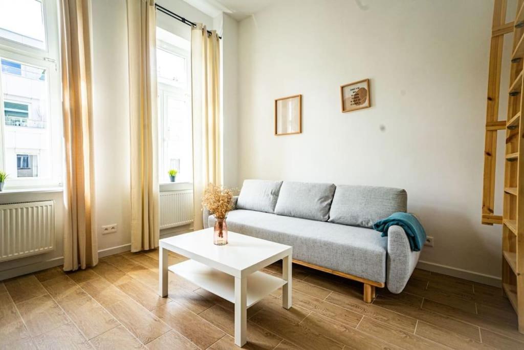 Stylish Apartment In Warsaw Exterior photo